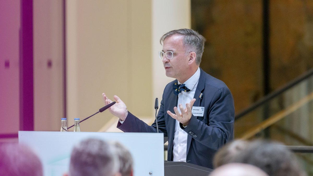 Helmut Metzner, geschäftsführender Vorstand Hirschfeld-Stiftung.