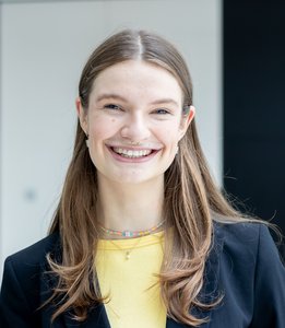 Portraitfoto der Landtagslotsin Reni Nordsieke